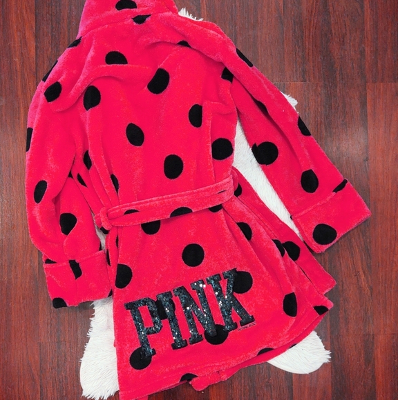 PINK Victoria's Secret Other - NWOT PINK Victoria's Secret Bling Polkadot Robe